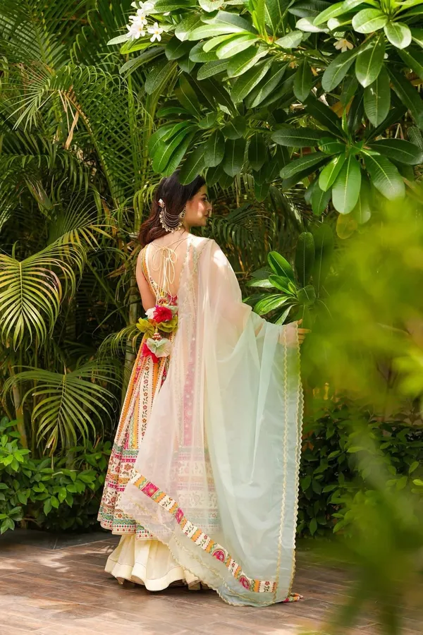 Multicolor_Crepe_Premium_&_Fancy_Design_Suit_Set_For_Women