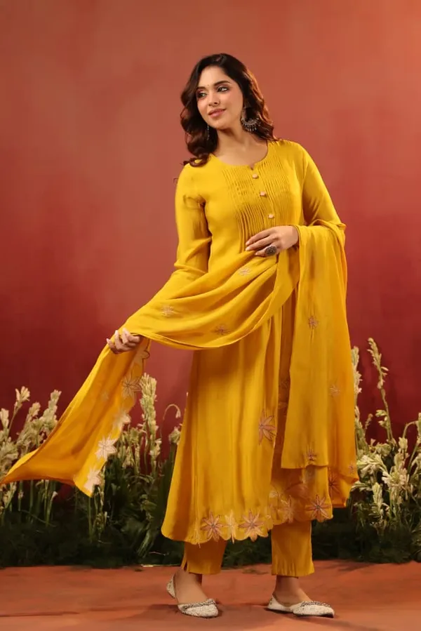 Yellow_Mul_Chanderi_Premium_&_Fancy_Design_Suit_Set_For_Women