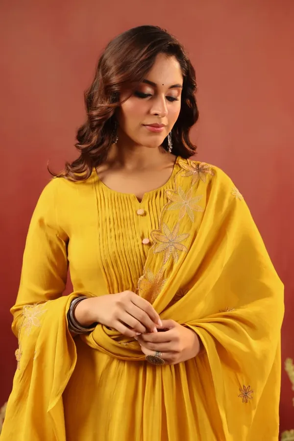 Yellow_Mul_Chanderi_Premium_&_Fancy_Design_Suit_Set_For_Women