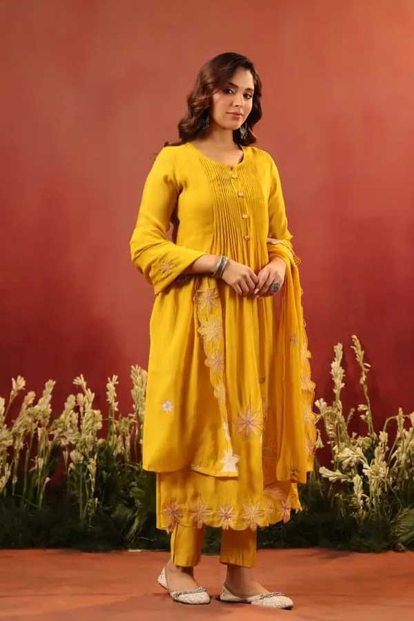 Yellow_Mul_Chanderi_Premium_&_Fancy_Design_Suit_Set_For_Women