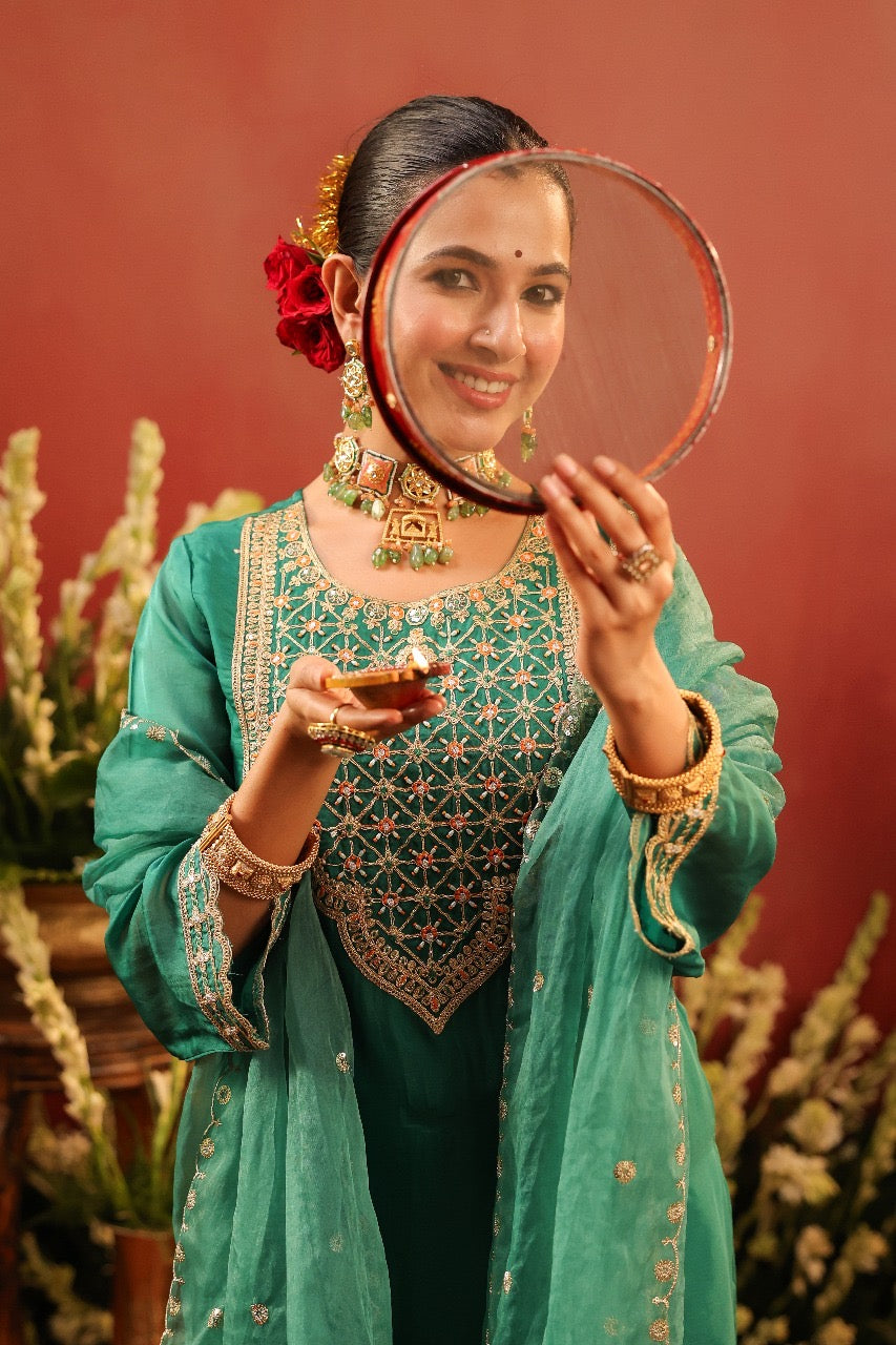 Green_Organza_Premium_&_Fancy_Design_Suit_Set_For_Women