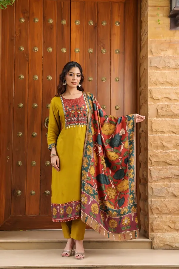 Yellow_Cotton_Premium_&_Fancy_Design_Kurti_And_Pant_Set_For_Women