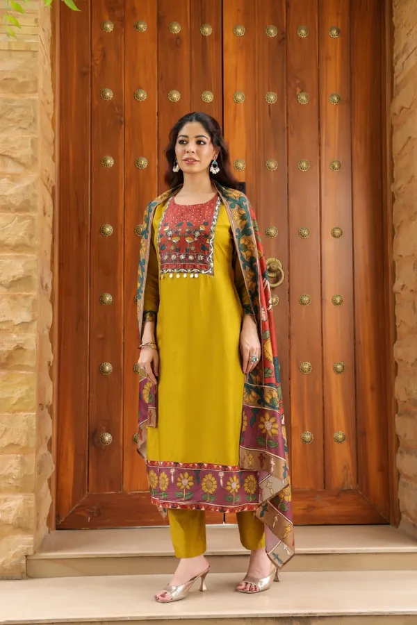 Yellow_Cotton_Premium_&_Fancy_Design_Kurti_And_Pant_Set_For_Women