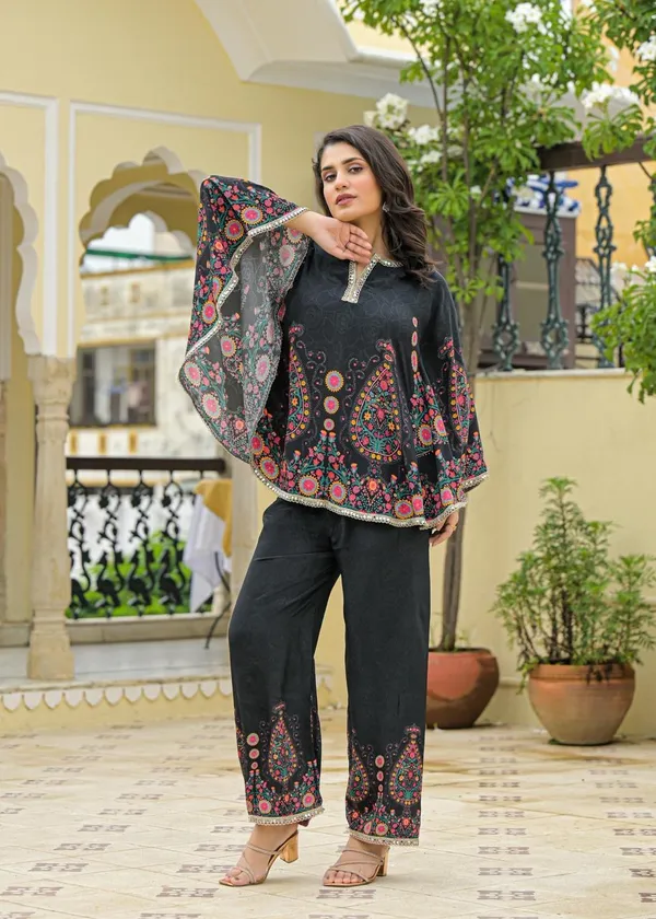 Black_Crepe_Premium_&_Fancy_Design_Kurta_And_Pant_Set_For_Women