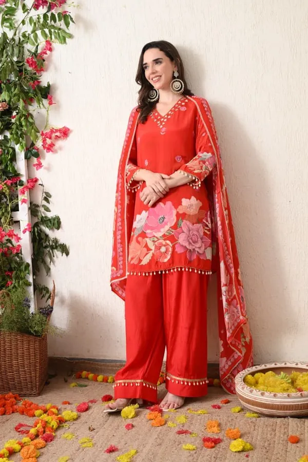 Red_Crepe_Premium_&_Fancy_Design_Kurti_And_Pant_Set_For_Women