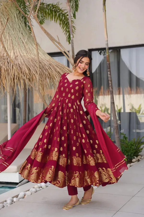 Red_Cotton_Premium_&_Fancy_Design_Suit_Set_For_Women
