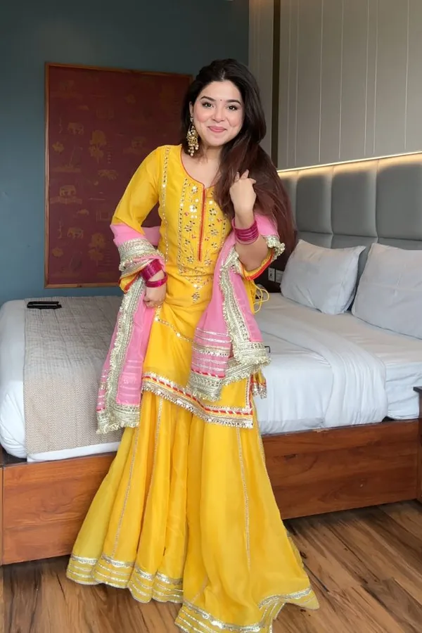Yellow_Blooming_Premium_&_Fancy_Design_Sharara_Set_For_Women