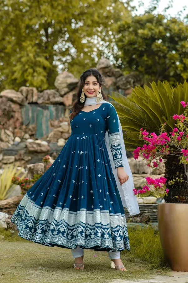 Blue_Blooming_Premium_&_Fancy_Design_Anarkali_Set_For_Women