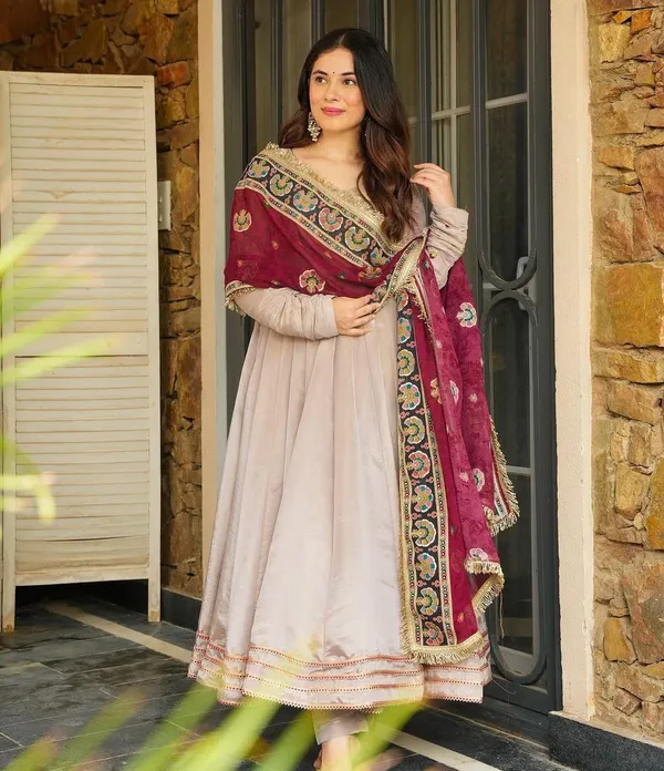 Multicolor_Cotton_Premium_&_Fancy_Design_Anarkali_Set_For_Women