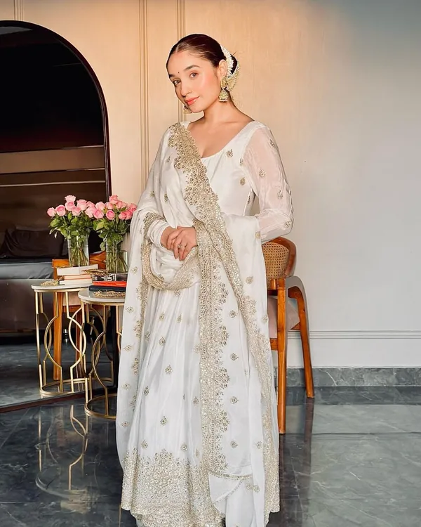 Off_White_Chinon_Premium_&_Fancy_Design_Anarkali_Set_For_Women