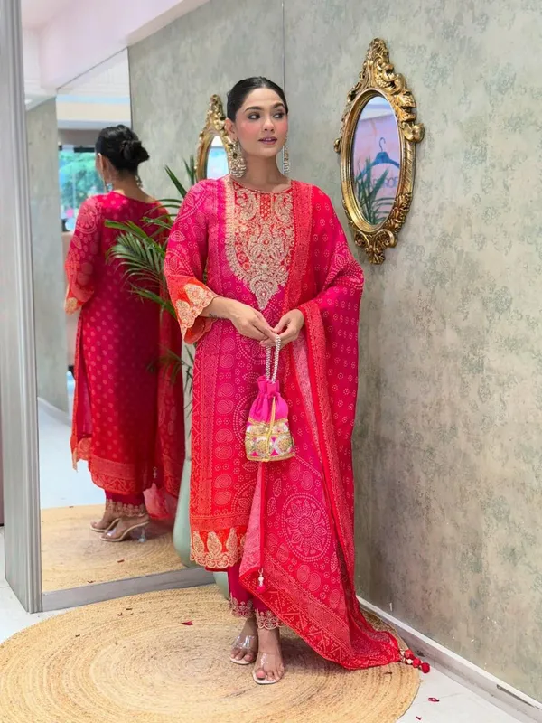 Pink_Cotton_Premium_&_Fancy_Design_Suit_Set_For_Women