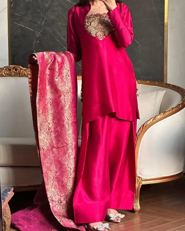 Pink_Cotton_Premium_&_Fancy_Design_Salwar_Suit_Set_For_Women