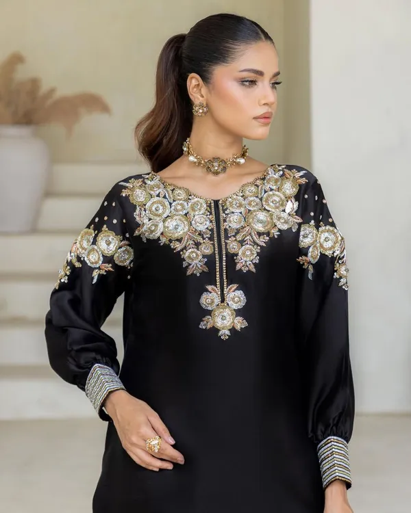 Black_Georgette_Premium_&_Fancy_Design_Salwar_Suit_With_Dupatta_For_Women