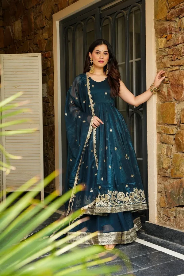 Blue_Cotton_Premium_&_Fancy_Design_Suit_Set_For_Women