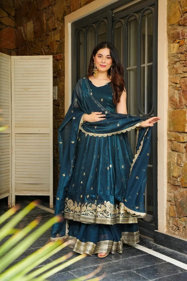 Blue_Cotton_Premium_&_Fancy_Design_Suit_Set_For_Women