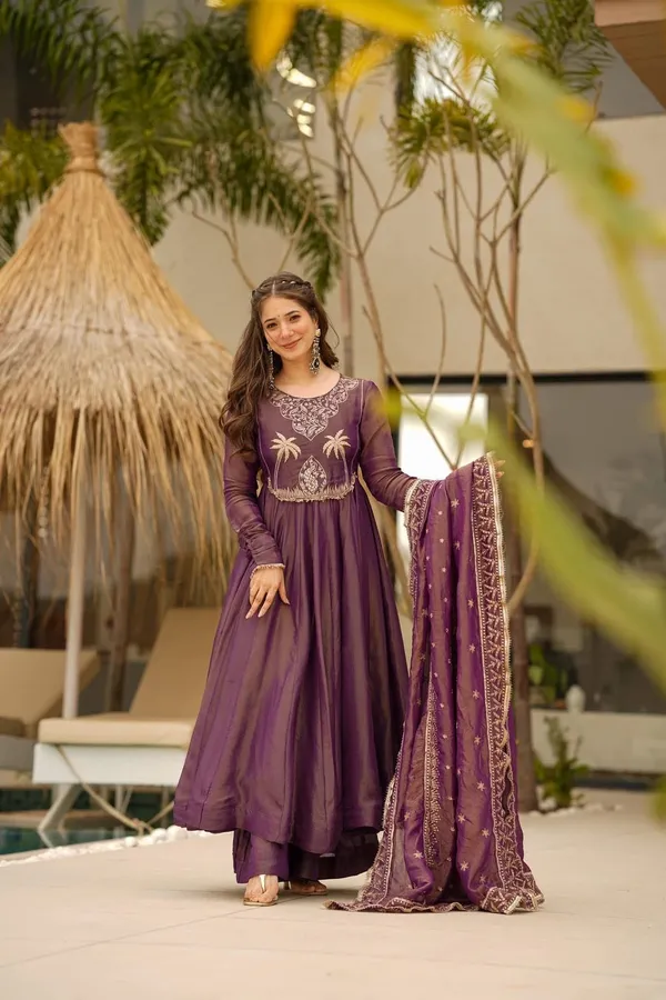 Purple_Cotton_Premium_&_Fancy_Design_Anarkali_Set_For_Women