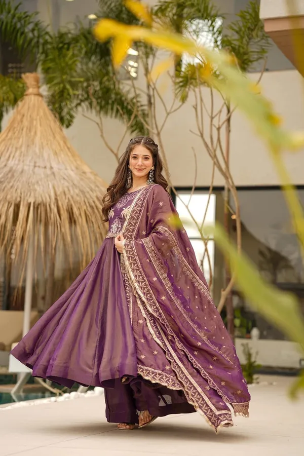 Purple_Cotton_Premium_&_Fancy_Design_Anarkali_Set_For_Women