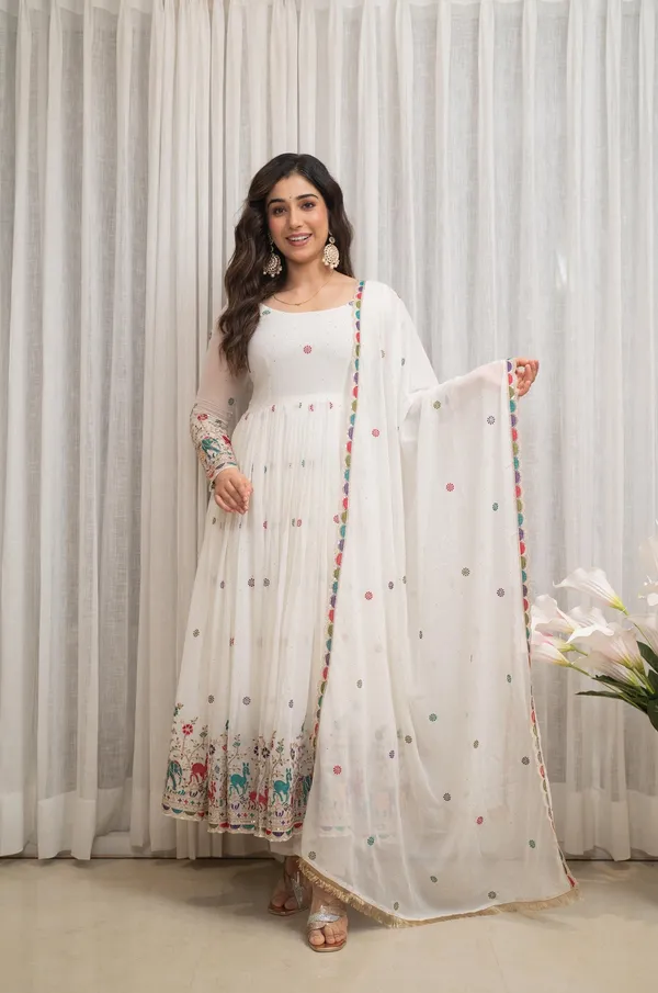 White_Georgette_Premium_&_Fancy_Design_Suit_Set_For_Women