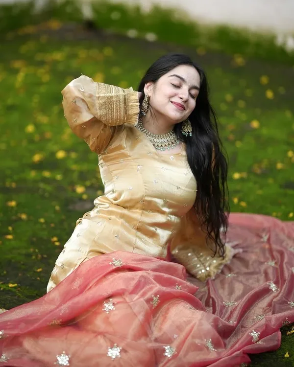 Gold_And_Pink_Cotton_Premium_&_Fancy_Design_Suit_Set_For_Women