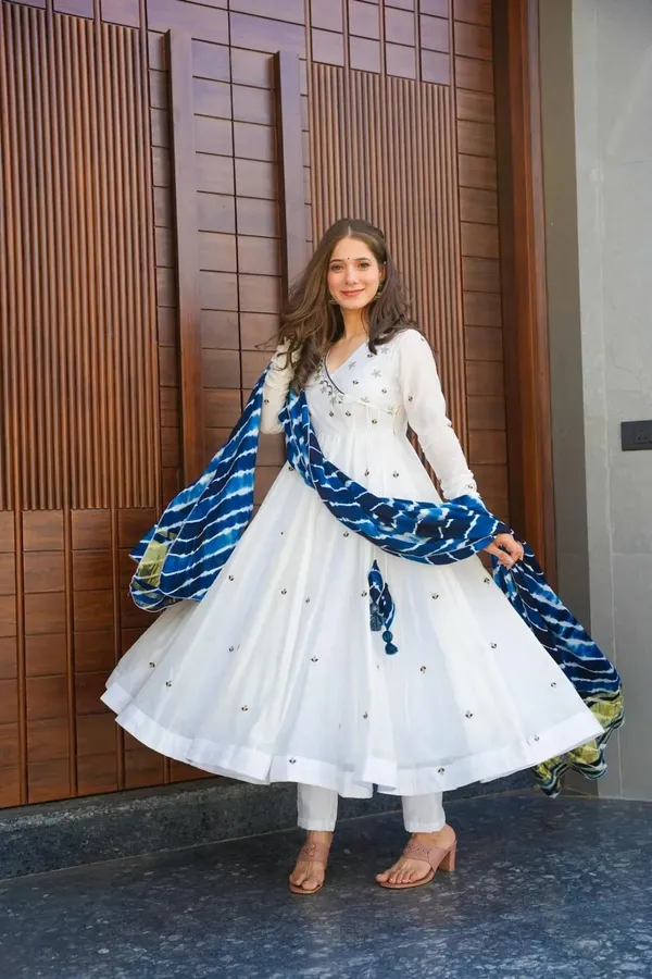 White_Cotton_Premium_&_Fancy_Design_Suit_Set_For_Women