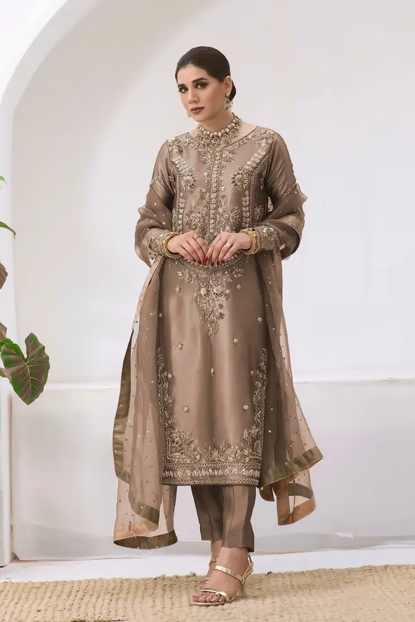 Bronze_Cotton_Premium_&_Fancy_Design_Kurti_And_Legging_Set_For_Women