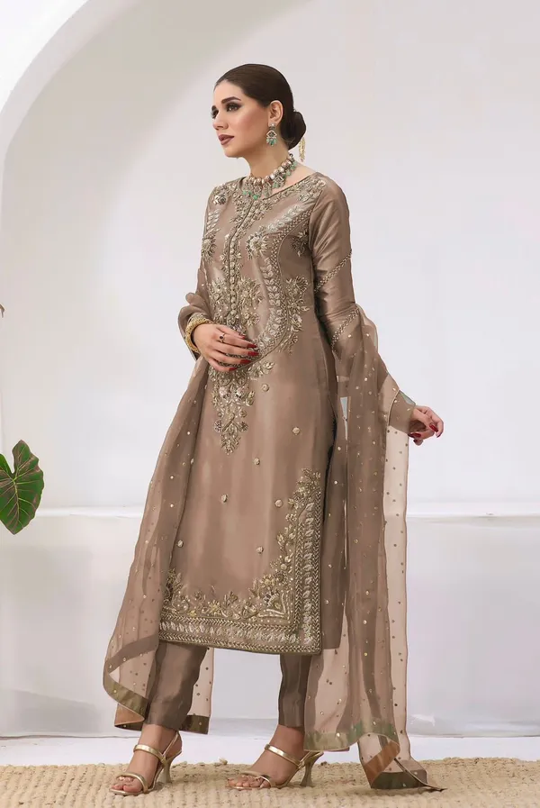 Bronze_Cotton_Premium_&_Fancy_Design_Kurti_And_Legging_Set_For_Women