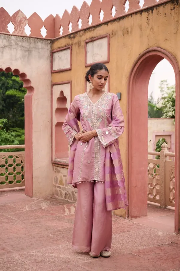 Pink_Shimmer_Premium_&_Fancy_Design_Kurti_And_Palazzo_Set_For_Women
