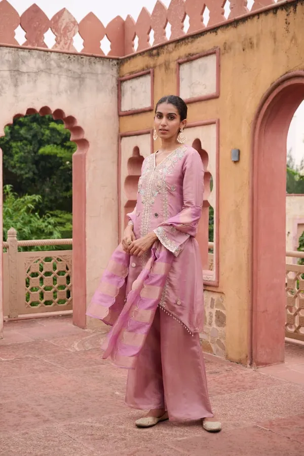 Pink_Shimmer_Premium_&_Fancy_Design_Kurti_And_Palazzo_Set_For_Women