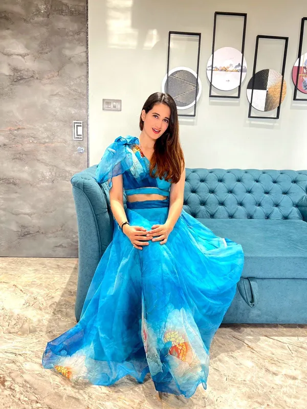 Blue_Organza_Premium_&_Fancy_Design_Lehenga_Set_For_Women
