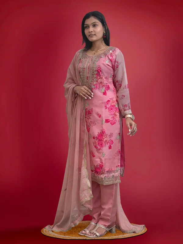 Pink_Cotton_Premium_&_Fancy_Design_Suit_Set_For_Women