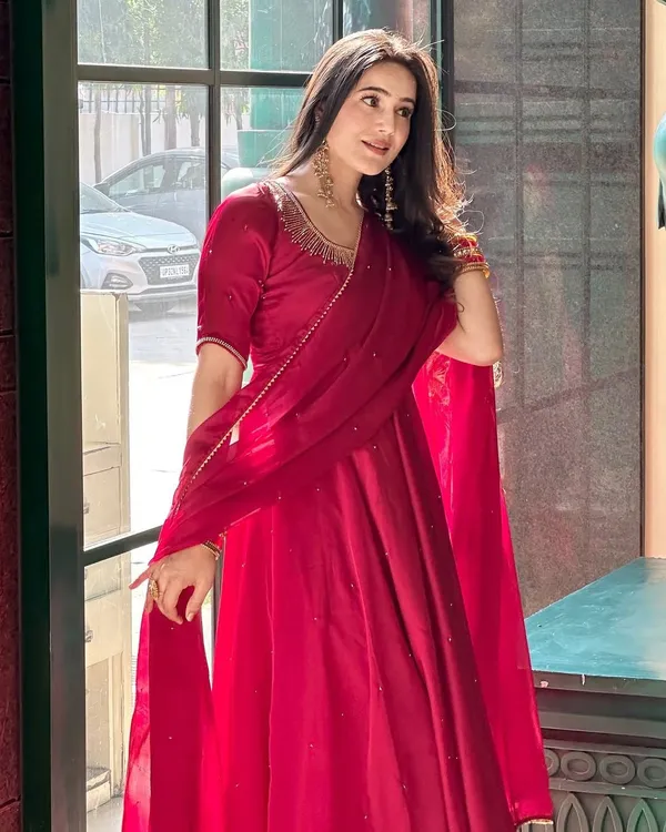 Red_Cotton_Premium_&_Fancy_Design_Kurti_Set_For_Women