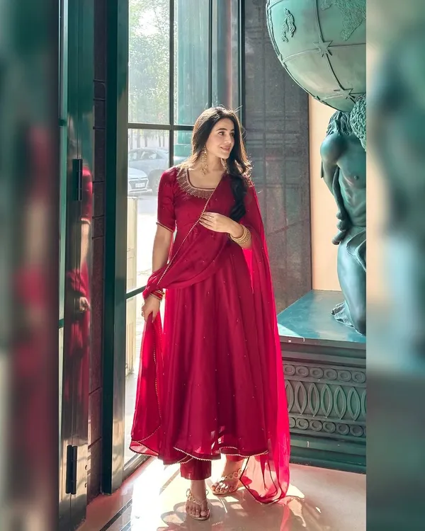 Red_Cotton_Premium_&_Fancy_Design_Kurti_Set_For_Women