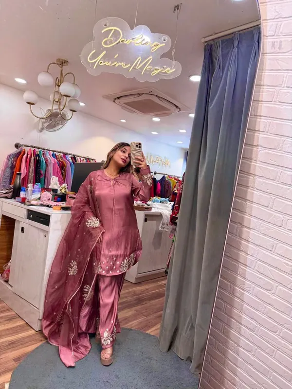 Rose_Mauve_Cotton_Premium_&_Fancy_Design_Kurti_And_Pant_Set_For_Women