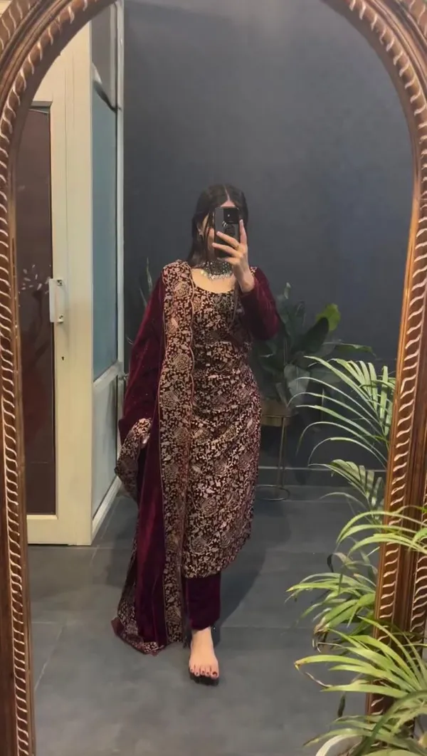 Maroon_Cotton_Premium_&_Fancy_Design_Kurti_And_Pant_Set_For_Women