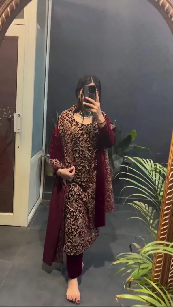 Maroon_Cotton_Premium_&_Fancy_Design_Kurti_And_Pant_Set_For_Women