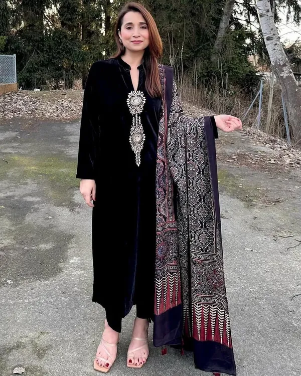 Black_Chinon_Premium_&_Fancy_Design_Kurti_And_Pant_Set_For_Women