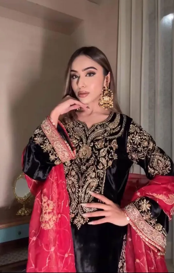 Black_Georgette_Premium_&_Fancy_Design_Palazzo_Set_For_Women