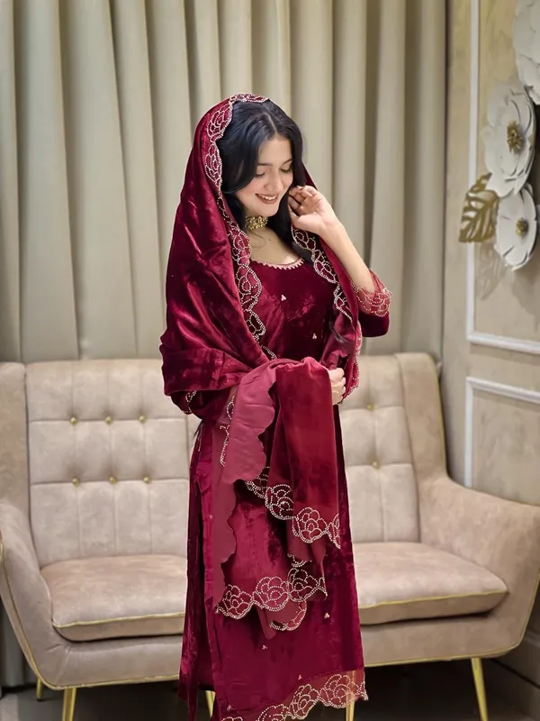 Maroon_Cotton_Premium_&_Fancy_Design_Kurti_And_Pant_Set_For_Women