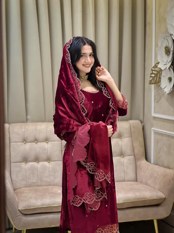 Maroon_Cotton_Premium_&_Fancy_Design_Kurti_And_Pant_Set_For_Women