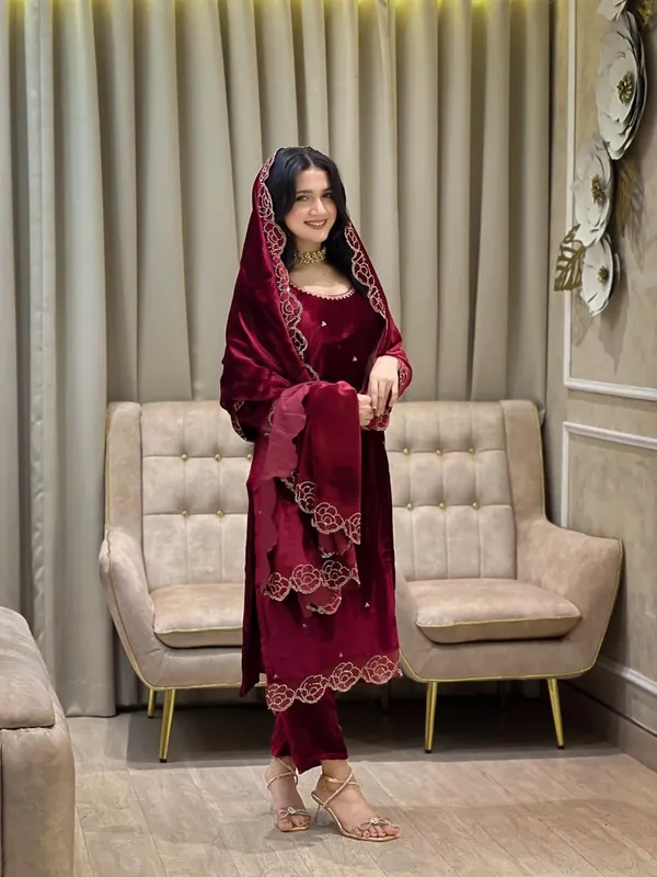 Maroon_Cotton_Premium_&_Fancy_Design_Kurti_And_Pant_Set_For_Women