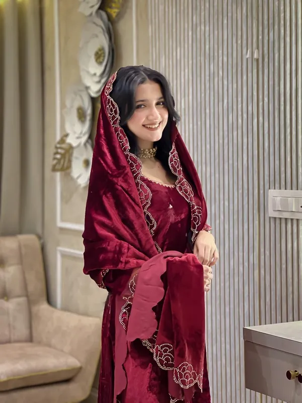 Maroon_Cotton_Premium_&_Fancy_Design_Kurti_And_Pant_Set_For_Women
