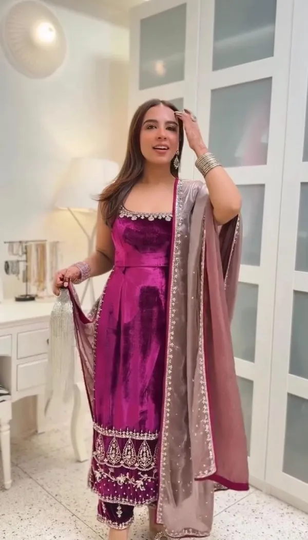 Purple_Organza_Premium_&_Fancy_Design_Kurta_Set_For_Women