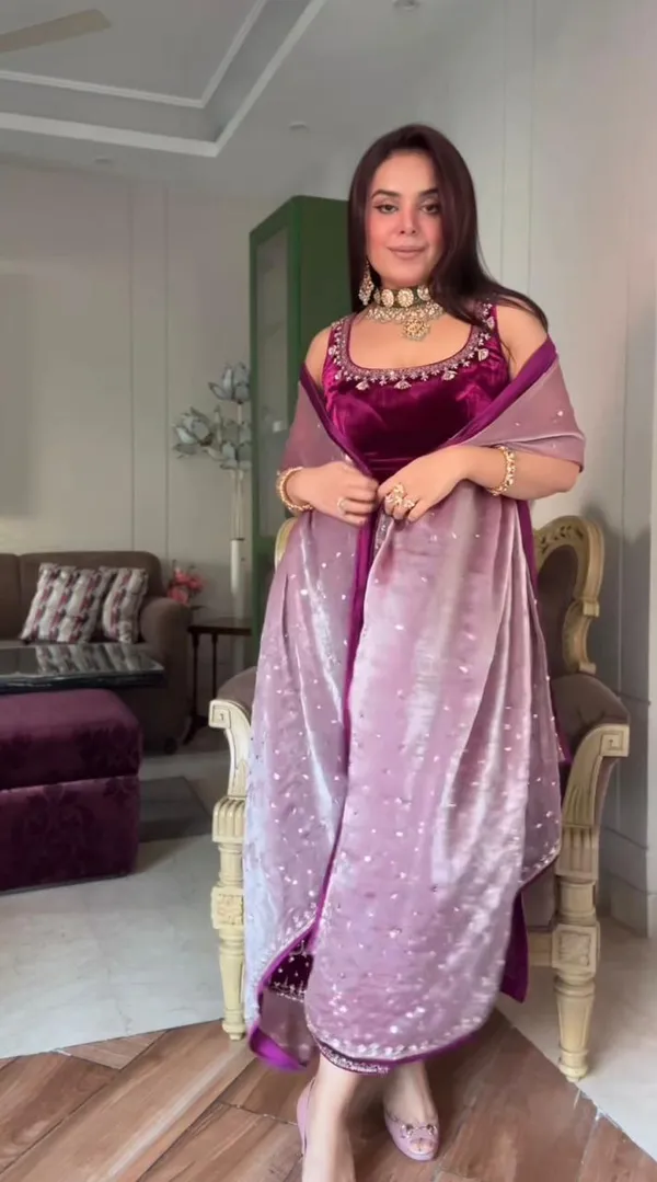 Purple_Organza_Premium_&_Fancy_Design_Kurta_Set_For_Women