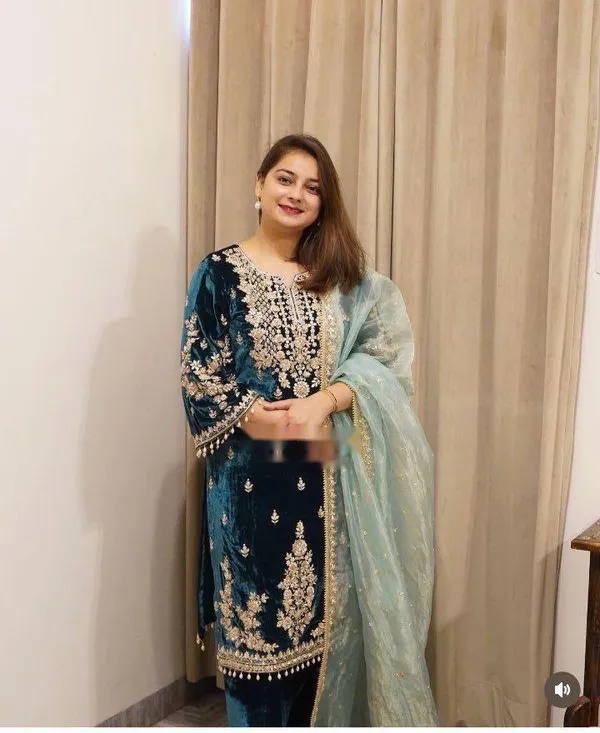 Blue_Cotton_Premium_&_Fancy_Design_Kurti_And_Pant_Set_For_Women
