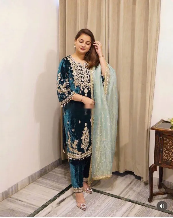 Blue_Cotton_Premium_&_Fancy_Design_Kurti_And_Pant_Set_For_Women