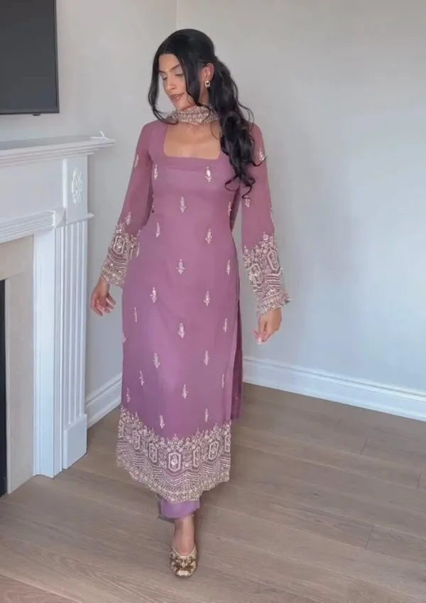 Light_Pink_Cotton_Premium_&_Fancy_Design_Suit_Set_For_Women