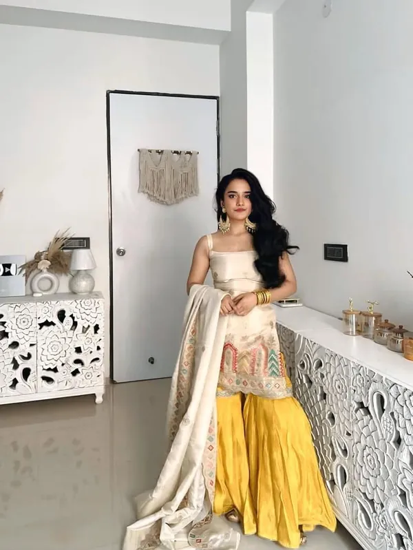 Off_White_And_Yellow_Cotton_Premium_&_Fancy_Design_Kurti_And_Palazzo_Set_For_Women