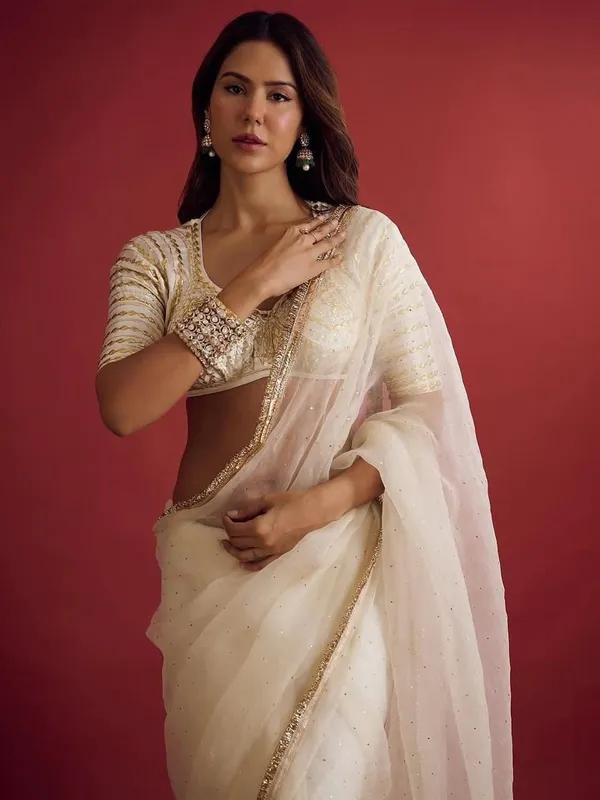 Off_White_Georgette_Premium_&_Fancy_Design_Saree_For_Women