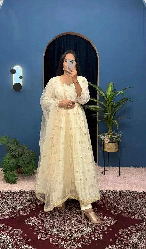 Off_White_Net_Premium_&_Fancy_Design_Anarkali_Set_For_Women