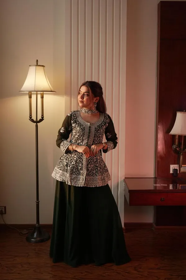 Black_Georgette_Premium_&_Fancy_Design_Palazzo_Set_For_Women